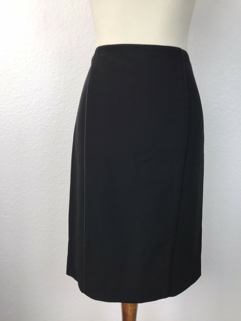 Carlisle Pencil Straight Skirt